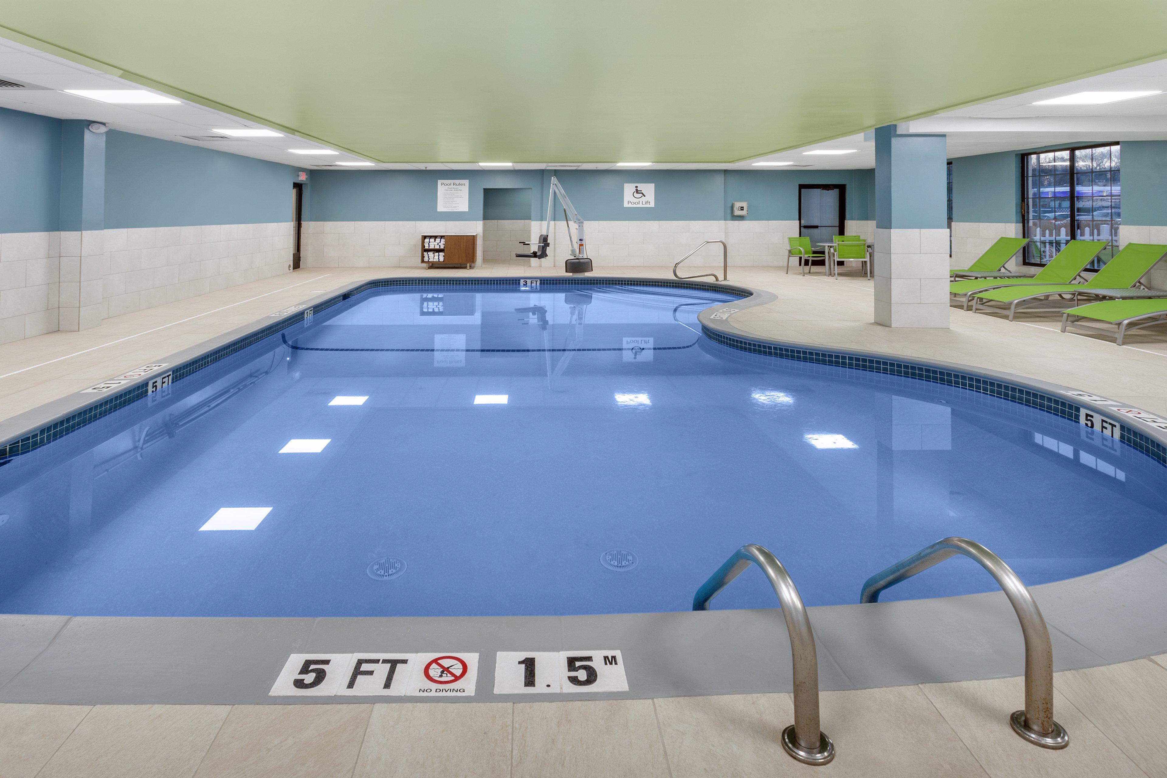 Holiday Inn Express Hotel & Suites Providence-Woonsocket By Ihg Dış mekan fotoğraf